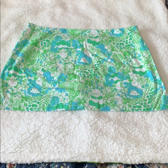 Lilly Pulitzer Limeade It's a Zoo January Skort - Picture 4 of 5